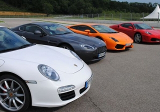  Curso de conducción de varias ruedas 